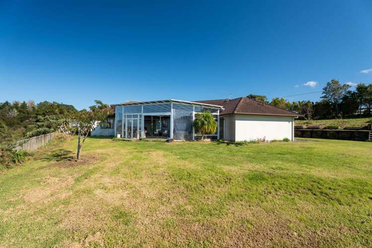 241 Paremoremo Road Lucas Heights_26
