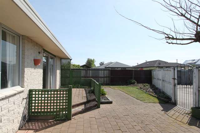 163/63a Vivian Street Burwood_2