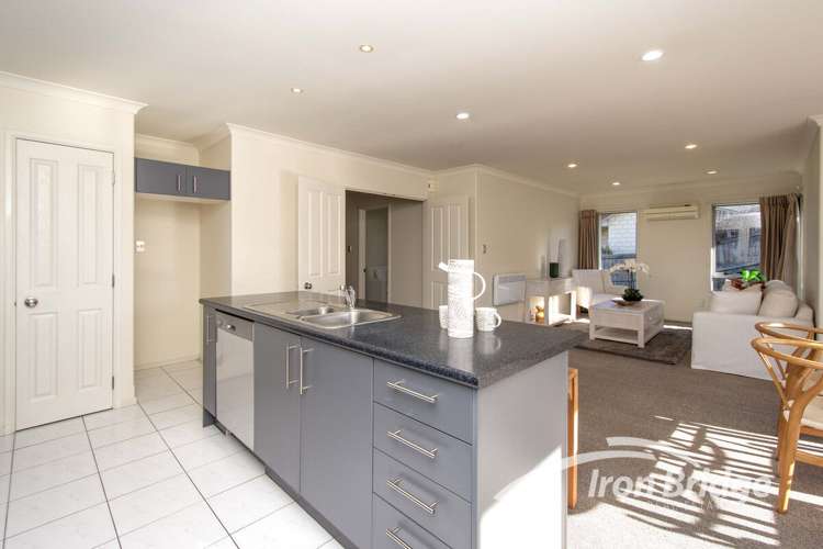 29 Mahuri Street Parklands_3