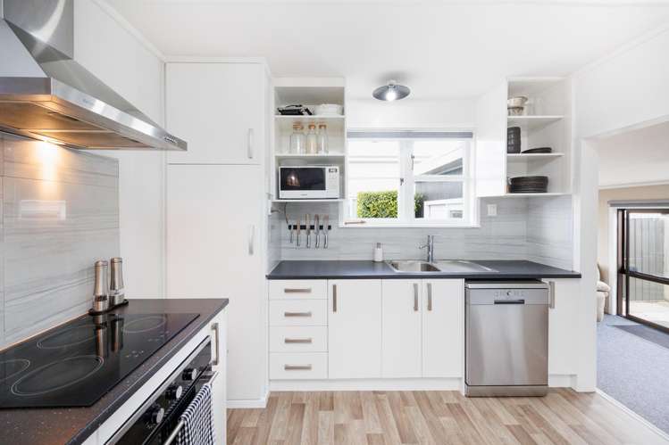 104 Clyde Crescent Roslyn_1