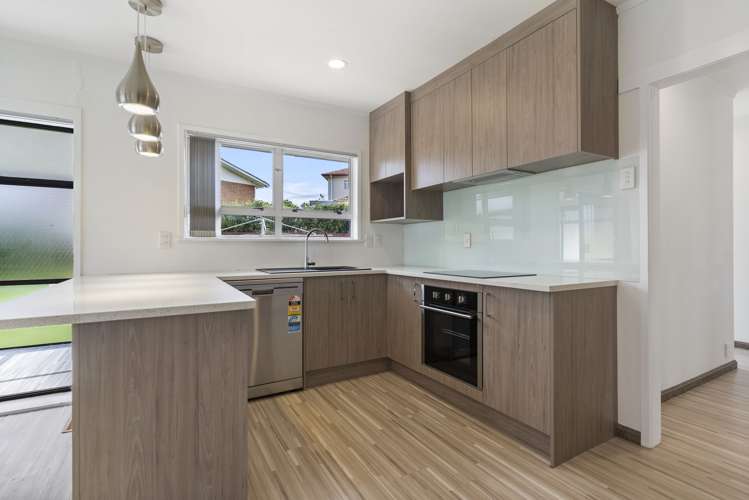 176 Edmonton Road Te Atatu South_22