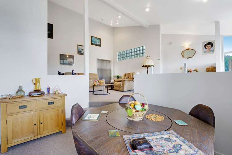 1/57a Woodlands Crescent Browns Bay_12