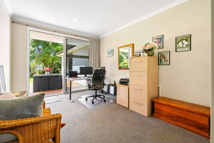 27 Kingfisher Grove Greenhithe_24
