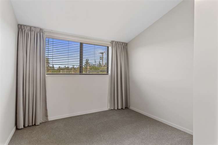 2581 South Eyre Road West Eyreton_10