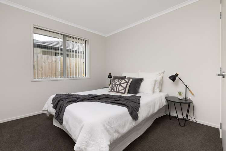 3 Cheyne Road Pyes Pa_13