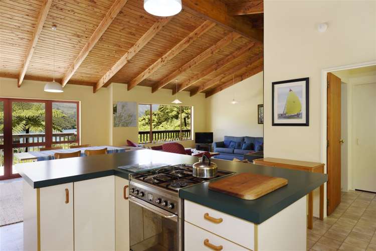 593 Bill Bryants Road Marlborough Sounds_11