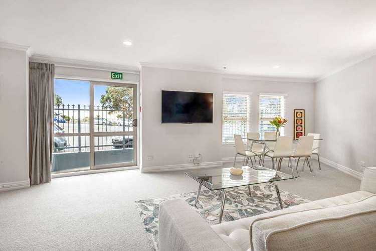 1 Queen Street New Plymouth Central_4