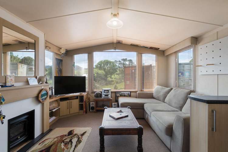 7 Penny Lane, Waikino_5