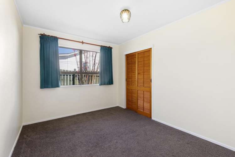 2/28 Marlborough Street Silverstream_17
