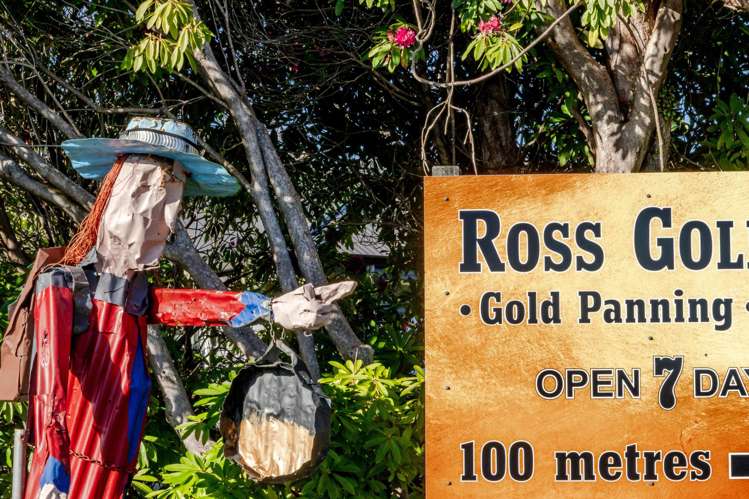 7 Gay Street Ross_14