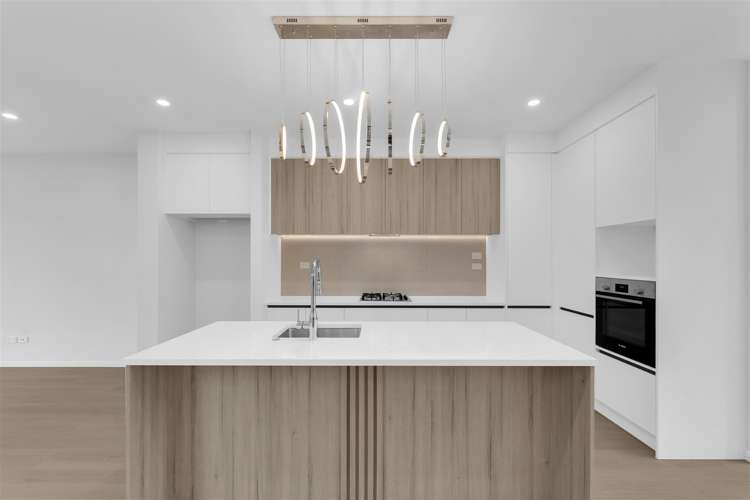 14 Waimarie Drive_5