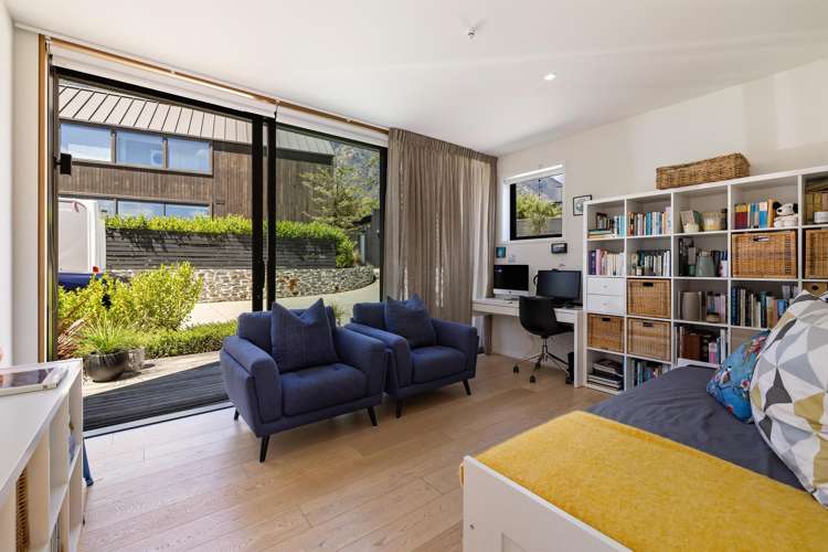 27a Falconer Rise Jacks Point_11