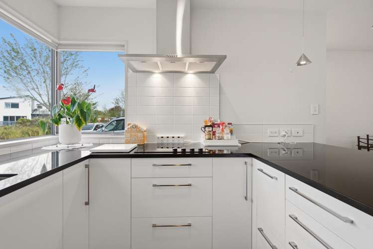 32 Menin Gate Crescent Broomfield_1