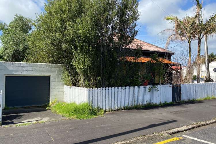 600 Cochrane Street_4