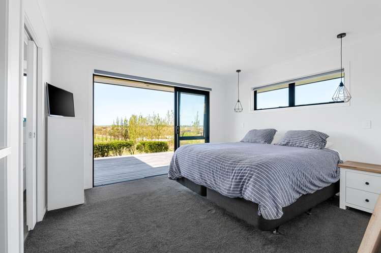 411 Tuhikaramea Road Temple View_10