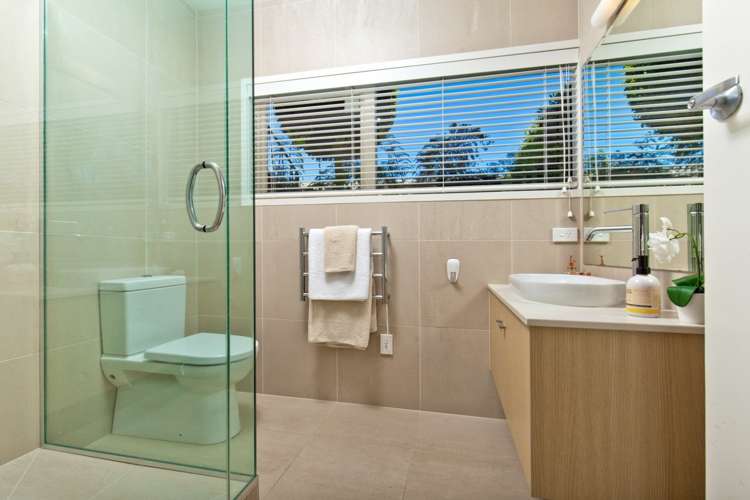 2/49 Kitchener Road Milford_11