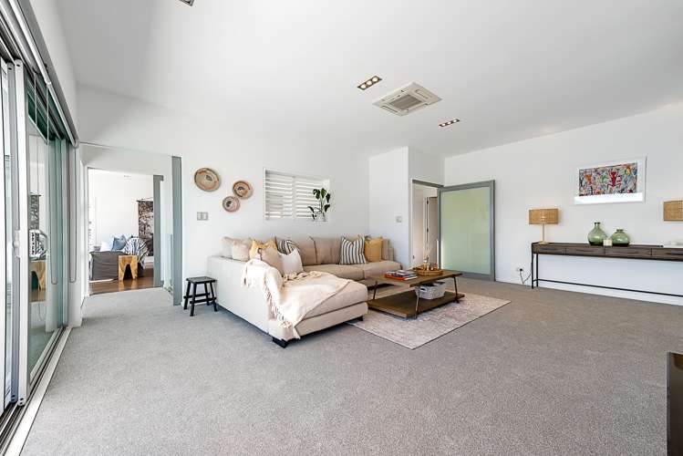 358 Waikawa Road Waikawa_13