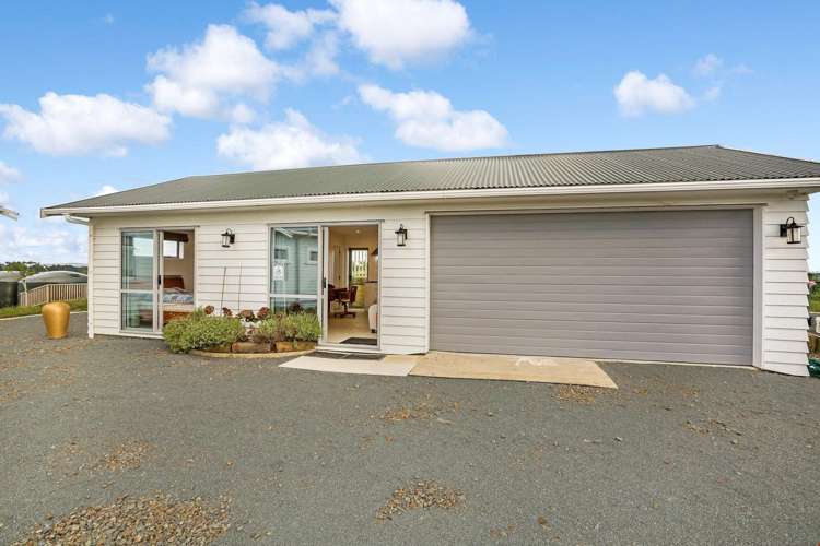 241 Irwin Road Kingseat_17