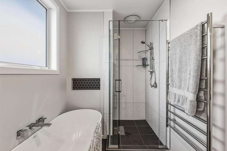 43 Maude Street Riverhead_19