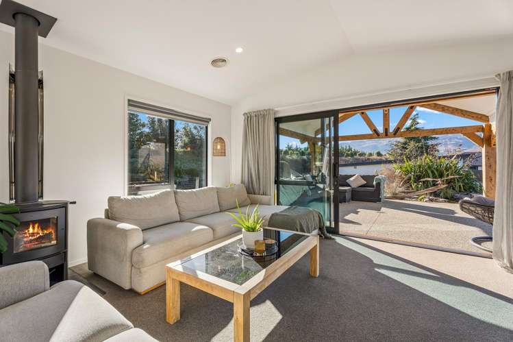 9 Arion Court, Mount Pisa_5