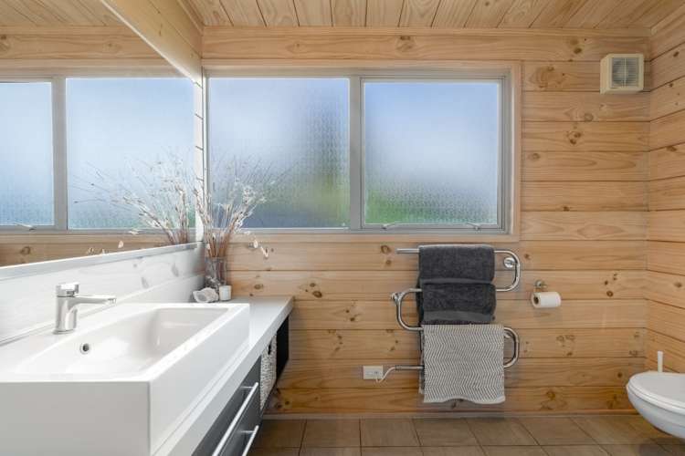 5 Triumph Dell Pauanui_13