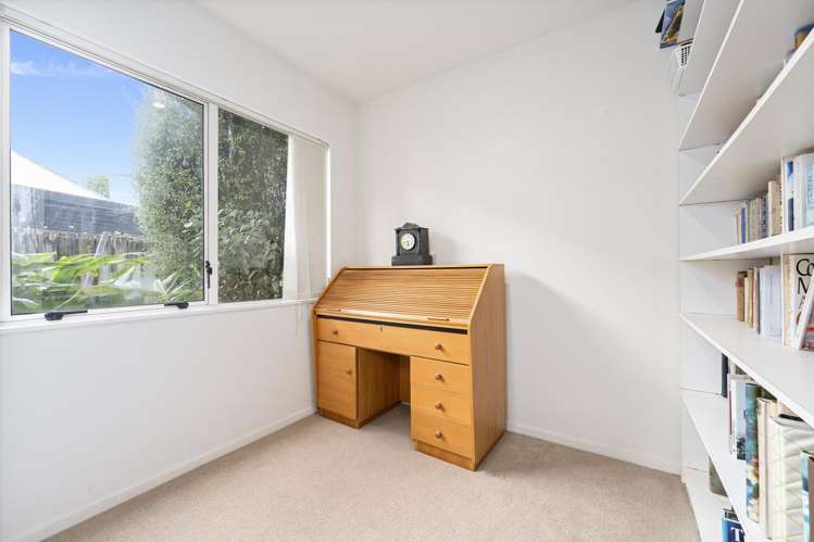 1/210a East Coast Road Forrest Hill_10