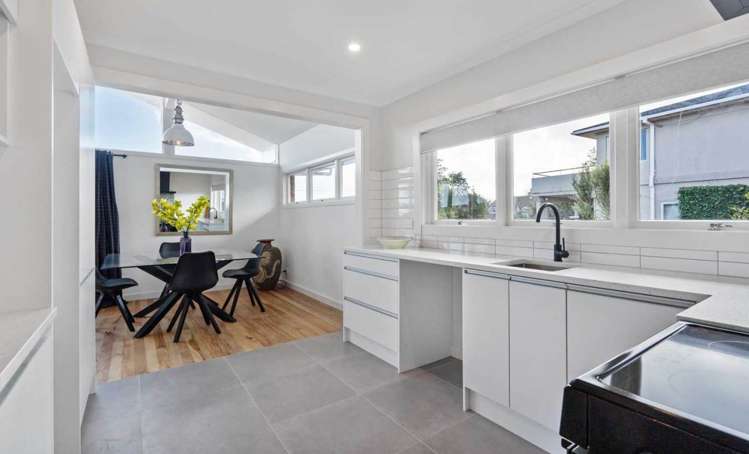 109 Hutchinsons Road Bucklands Beach_4