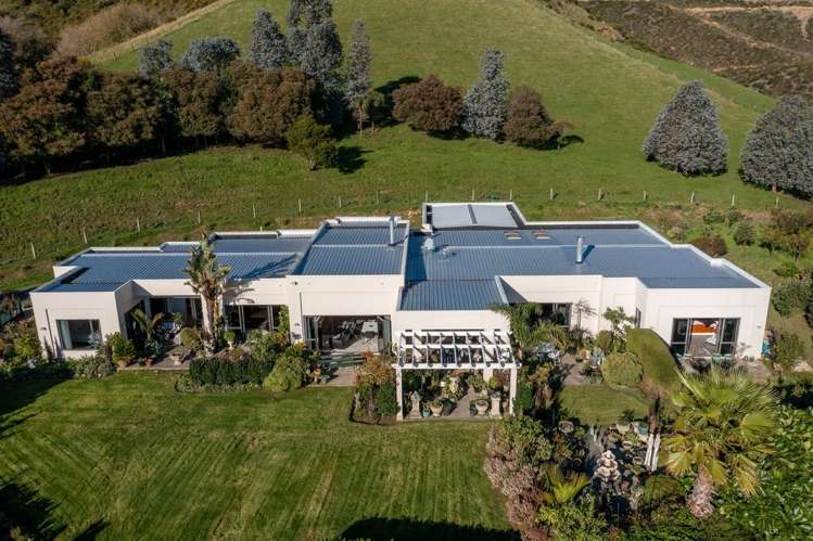 106a The Glen Road Glenduan_25