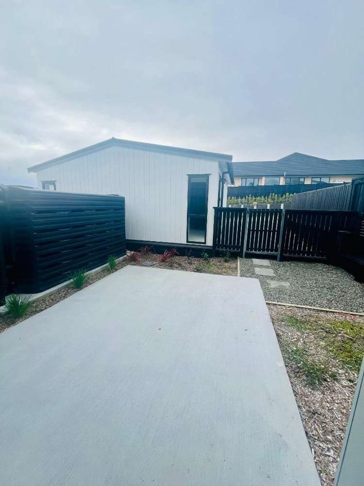 27A Henry Tayler Rise Milldale_12