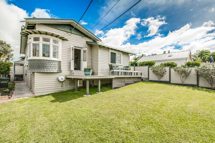 45 Lake Road Devonport_34