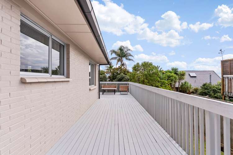 4 Haseler Crescent Mellons Bay_17