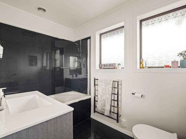 51 Brighton Road Green Island_12