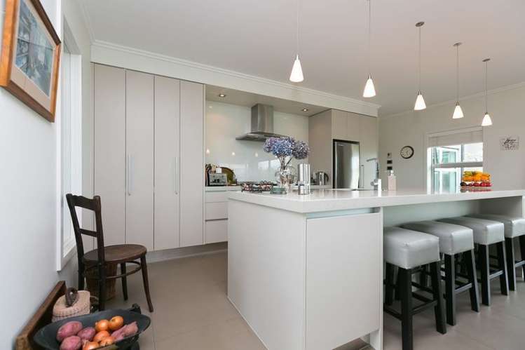 10 Saint Andrews Parkway Waiwhakaiho_34