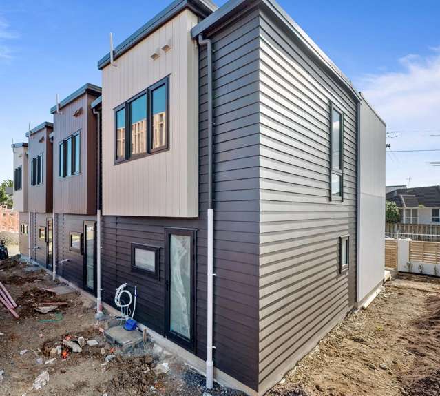 11/17-23 Von Sturmer Mangere East_2