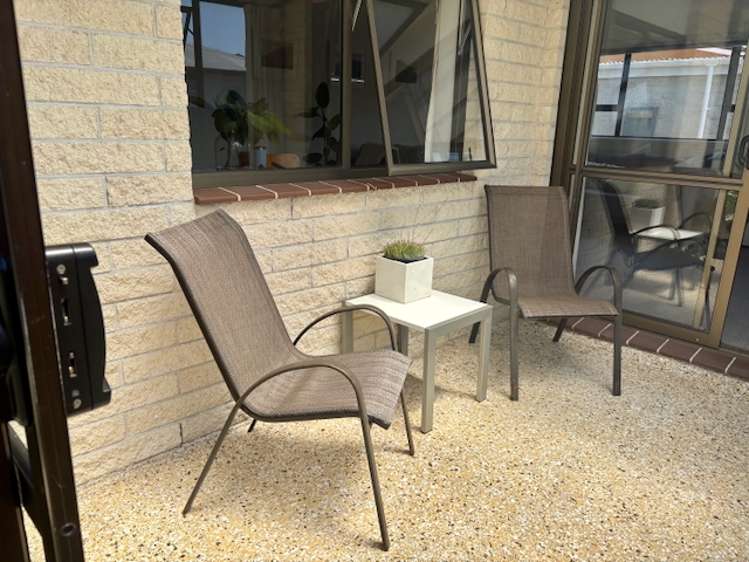 1/14 Burns Street Westown_10