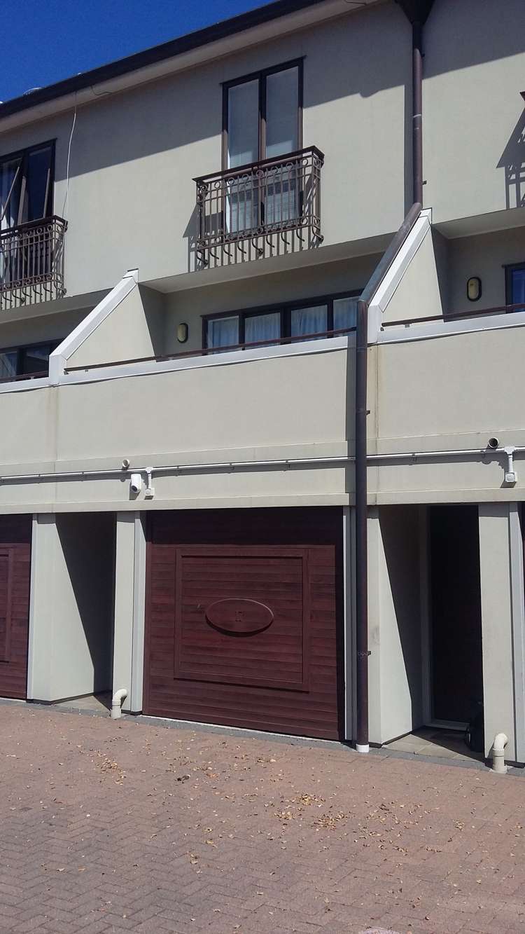 17/25 Rossmay Terrace Mount Eden_0