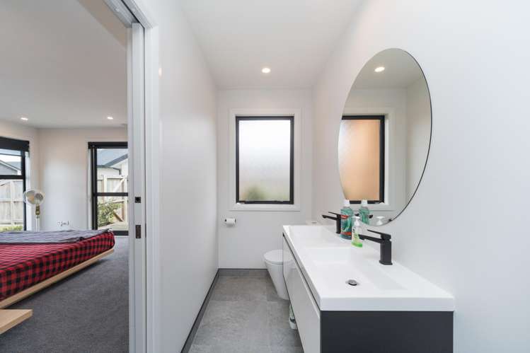 61 Freedom Drive Kelvin Grove_20