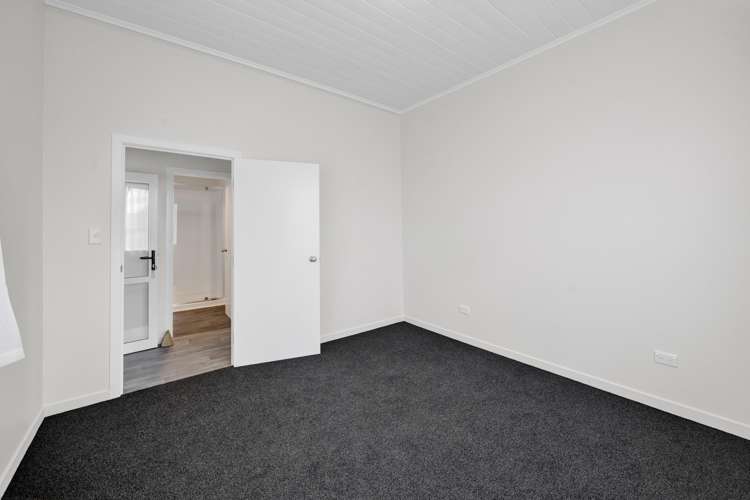 12 Terou Street Manaia_9