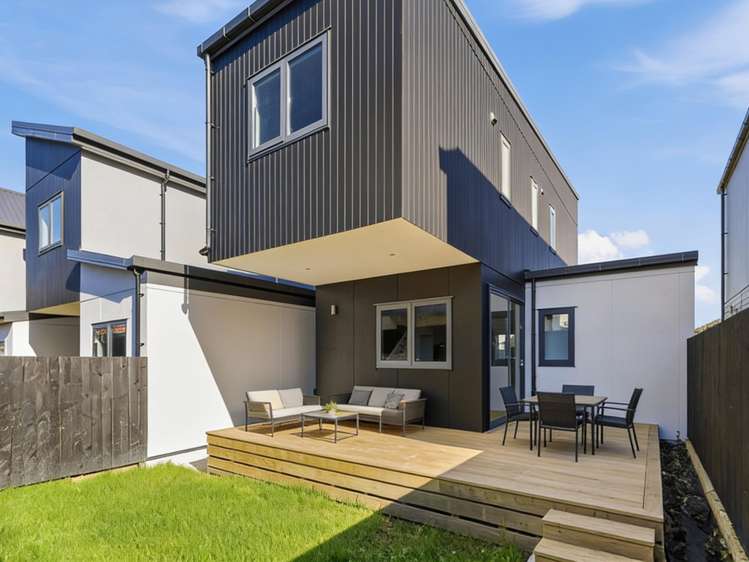 24,32,50 Farranfore Road Opaheke_13