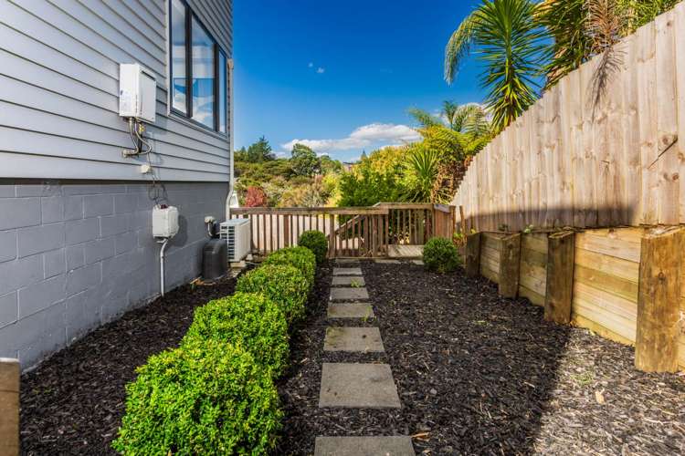 4/4 McQuoid Place Glenfield_22