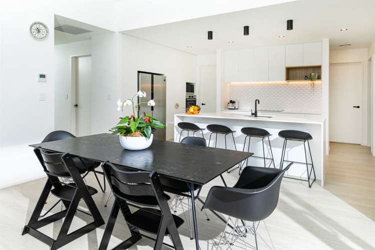 8 Betsy Lane Wainui_5