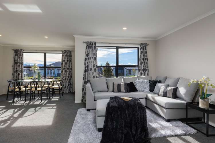 5 Spitfire Drive Burleigh_10