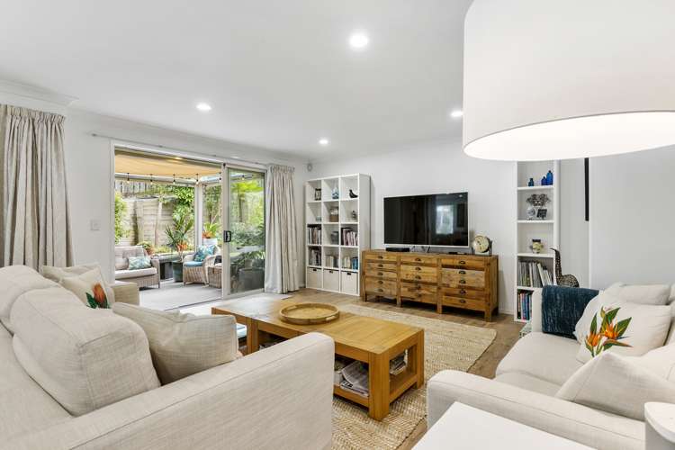 15 Waldorf Crescent Orewa_8