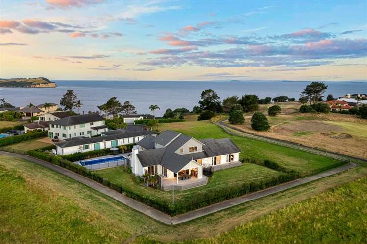 16 Palm View Terrace Gulf Harbour_18