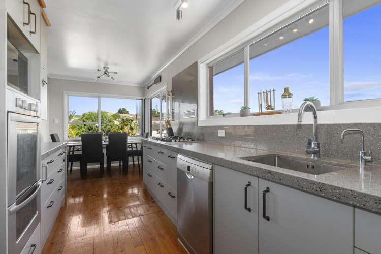 8 Moa Place Onerahi_4