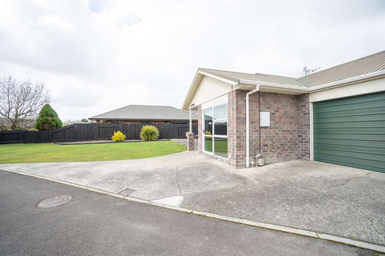 31 Strachan Way Highbury_17