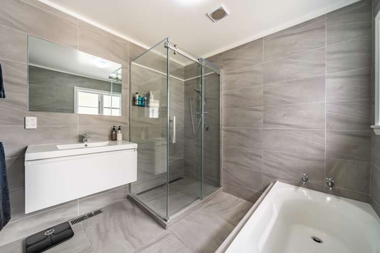 121 Hair Street Wainuiomata_16