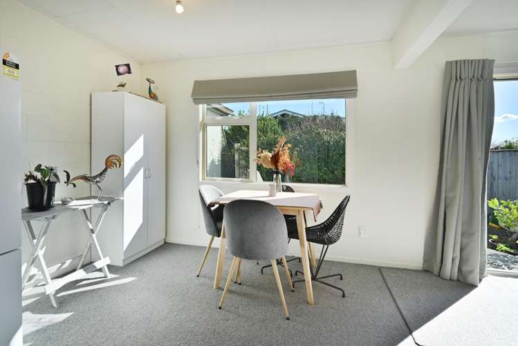 2/705 Jervois Street_5