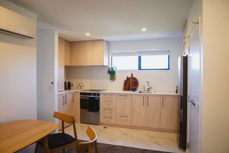 20/200 Carrington Road Mount Albert_2