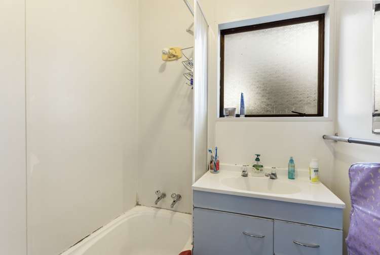 2/17 Kent Road Manurewa_9